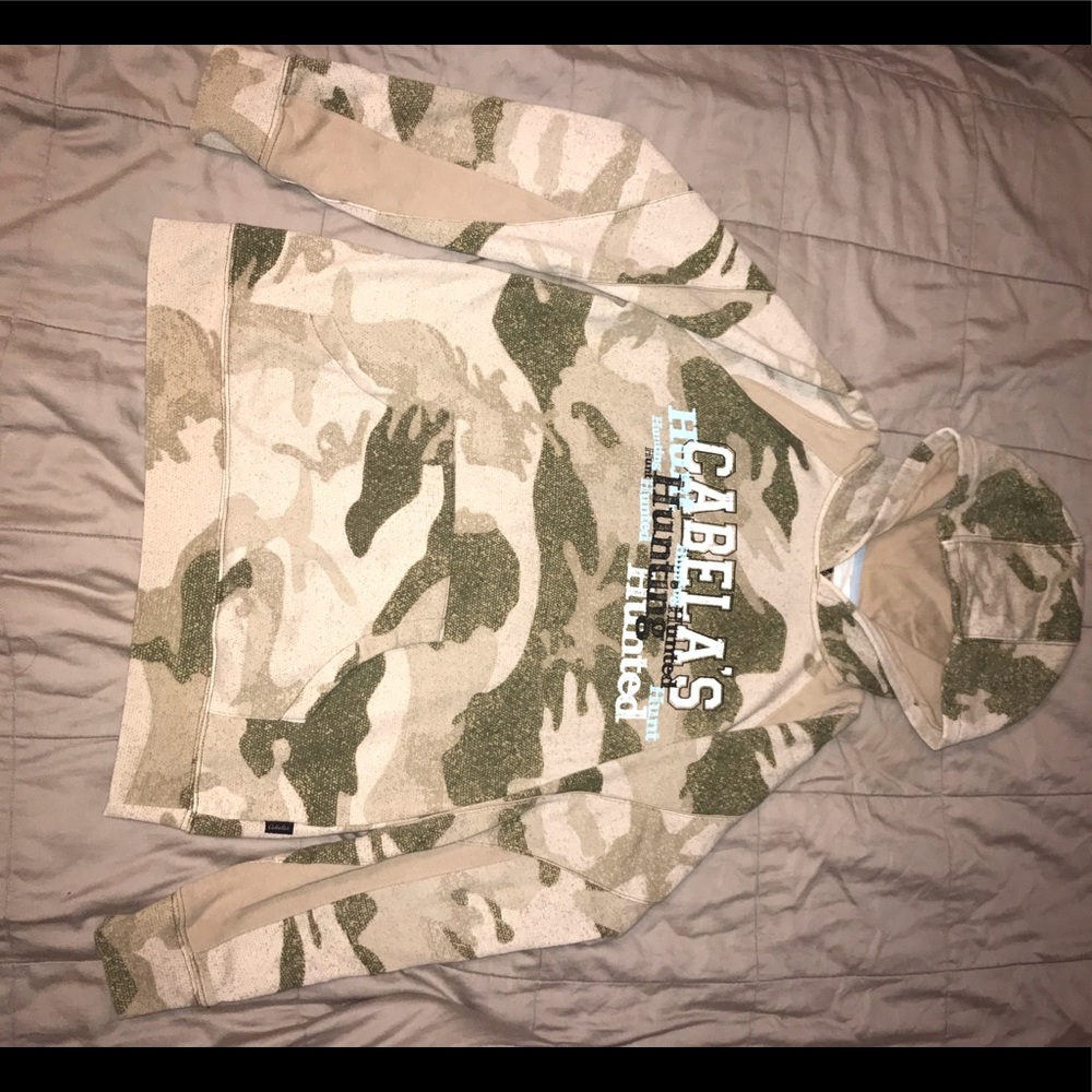 Women’s Cabela’s camo hoodie